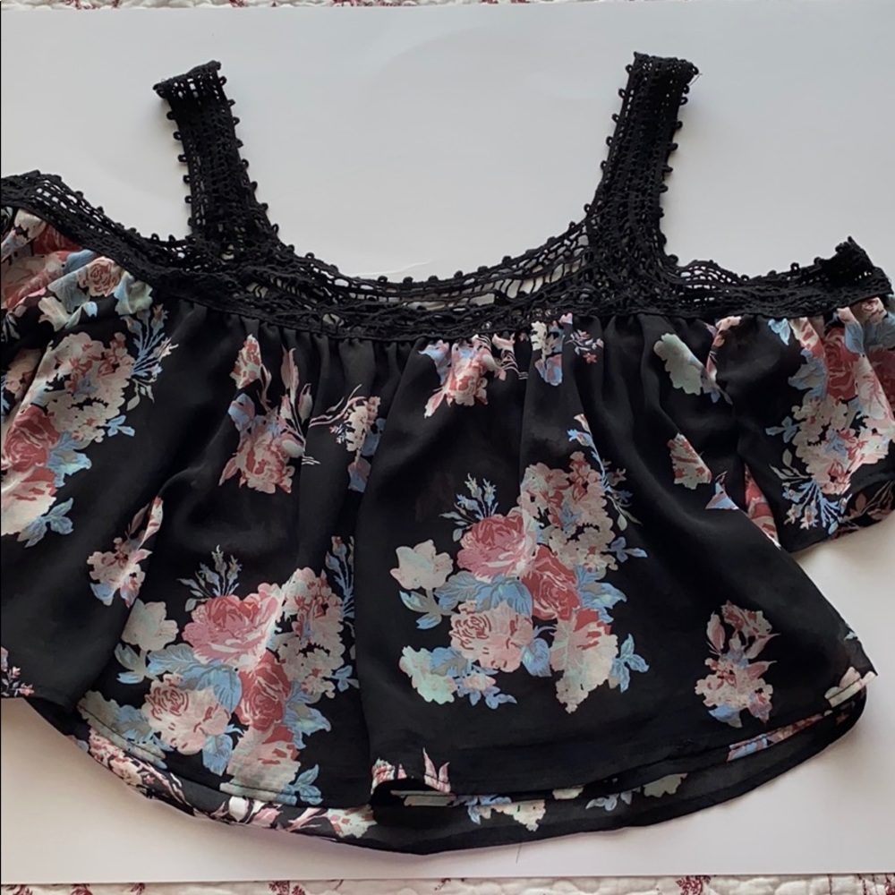 Black Floral Crop Top Cold Shoulder Crochet Boho